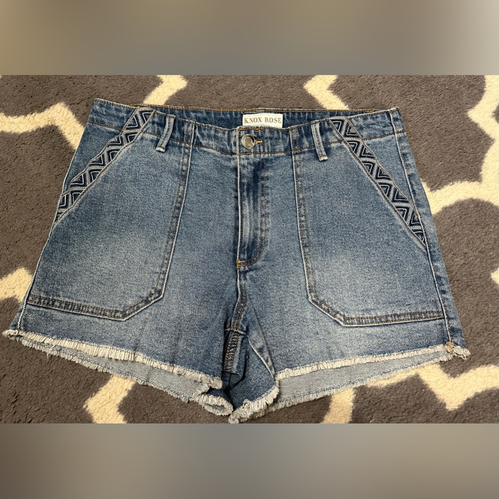 Knox Rose Shorts NWOT